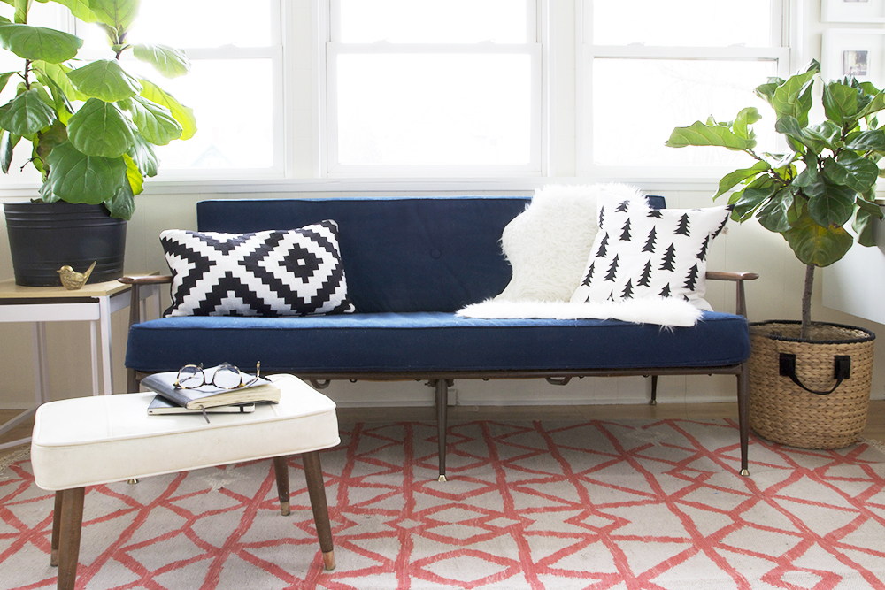 Minneapolis Sunporch in Navy and Coral