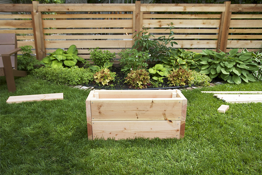 DIY Trellis and Planter Box Tutorial