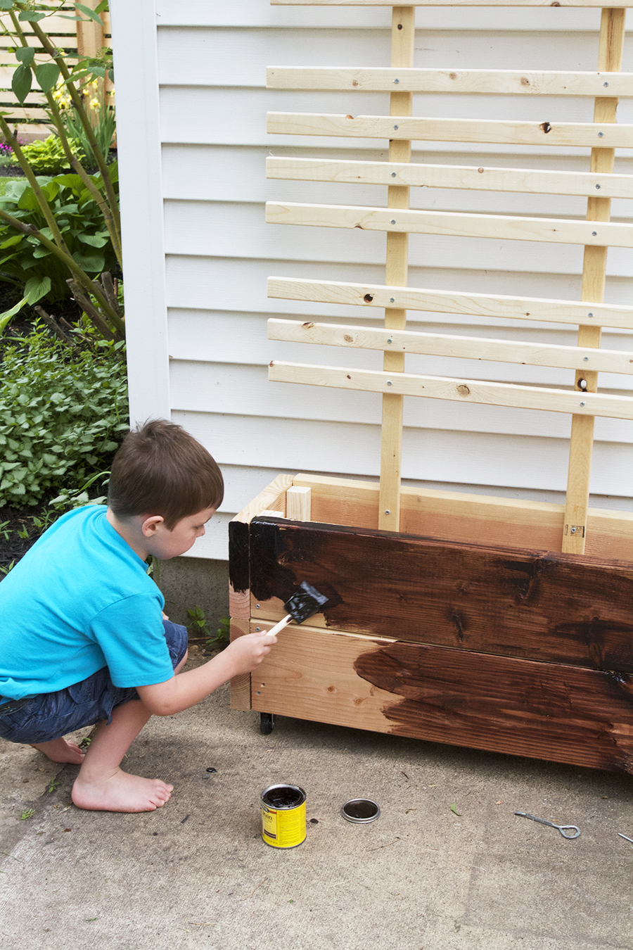 DIY Trellis and Planter Box Tutorial