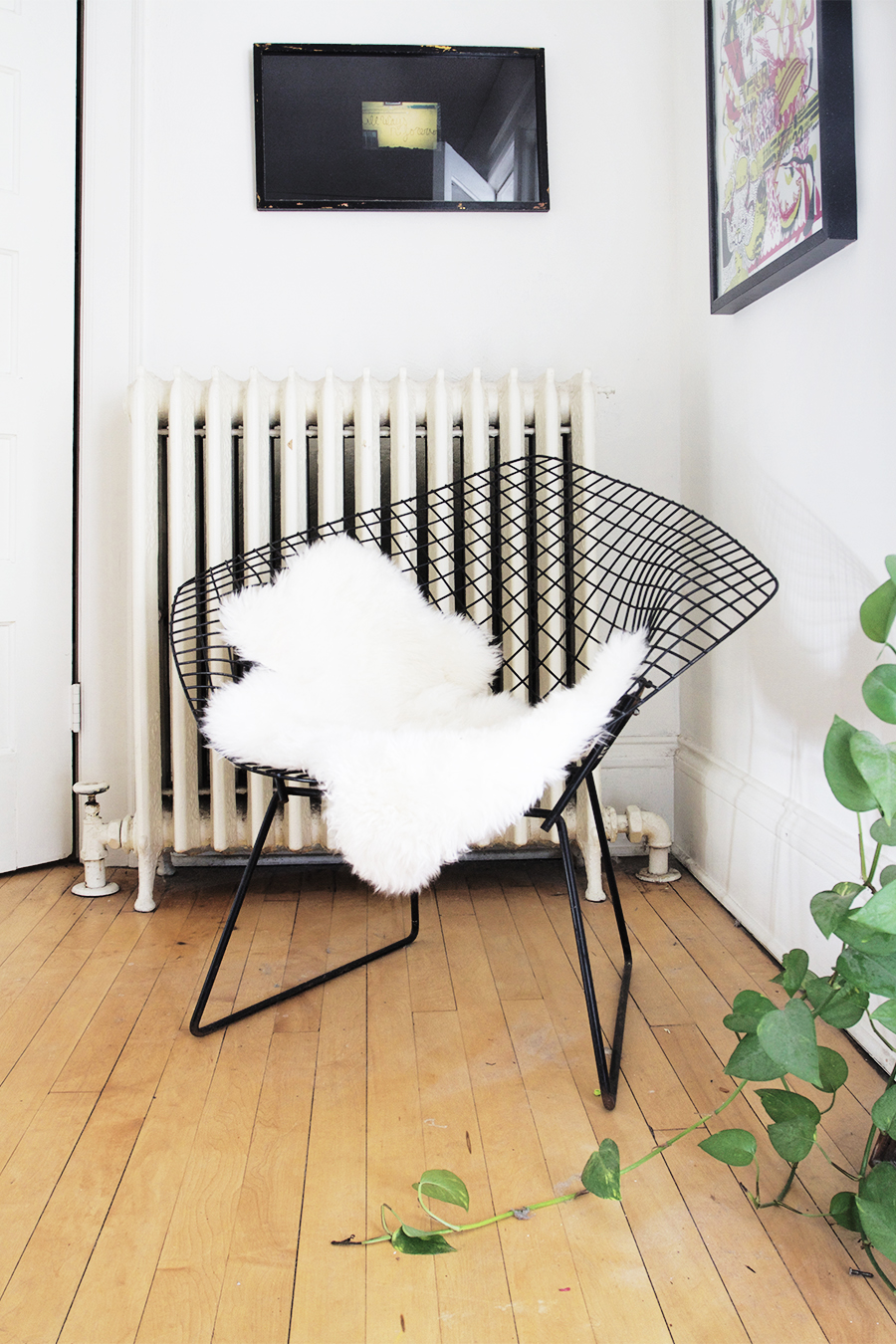 Bertoia Diamond Chair