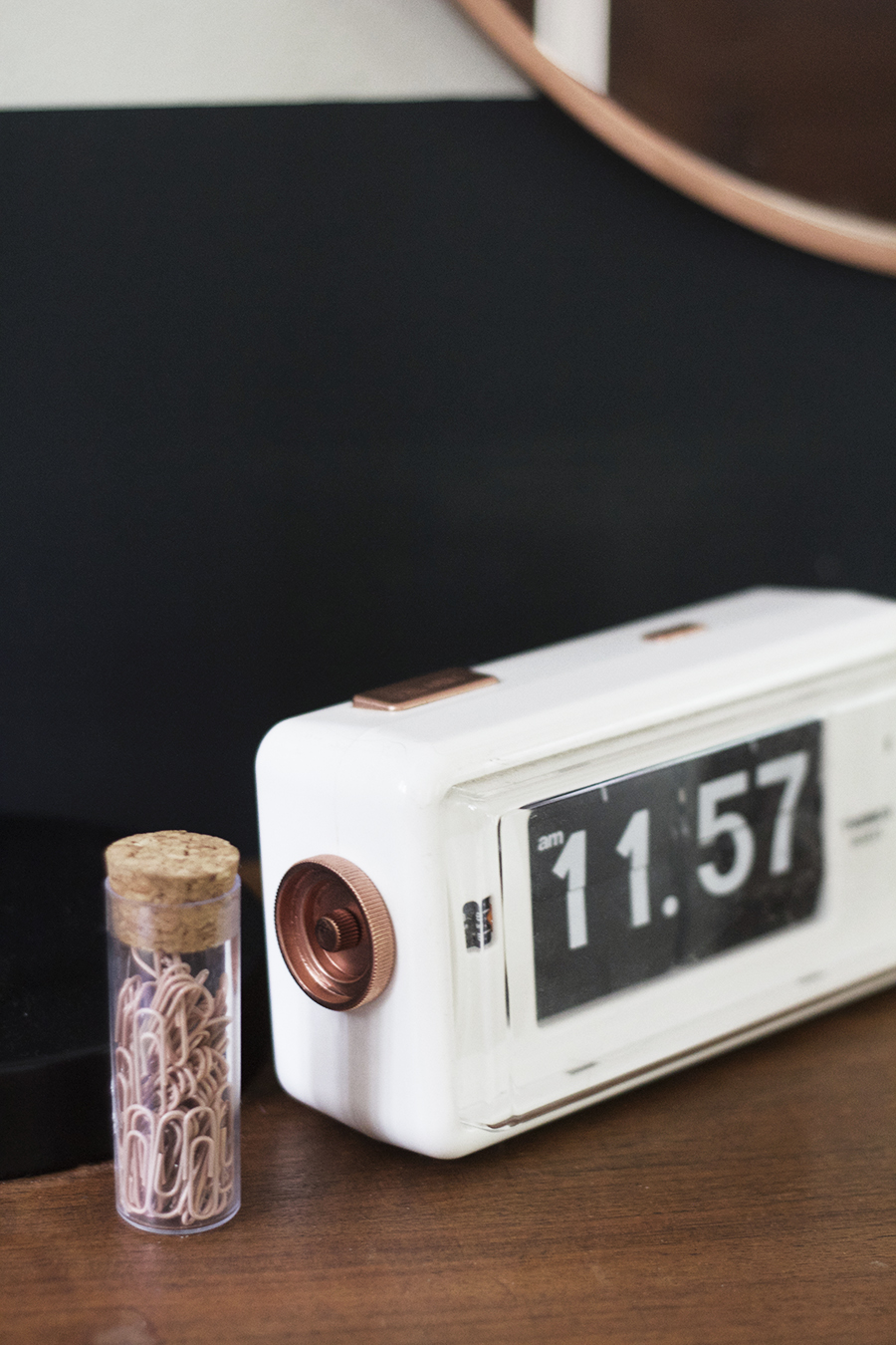 DIY Round Leather Strap Mirror in Copper