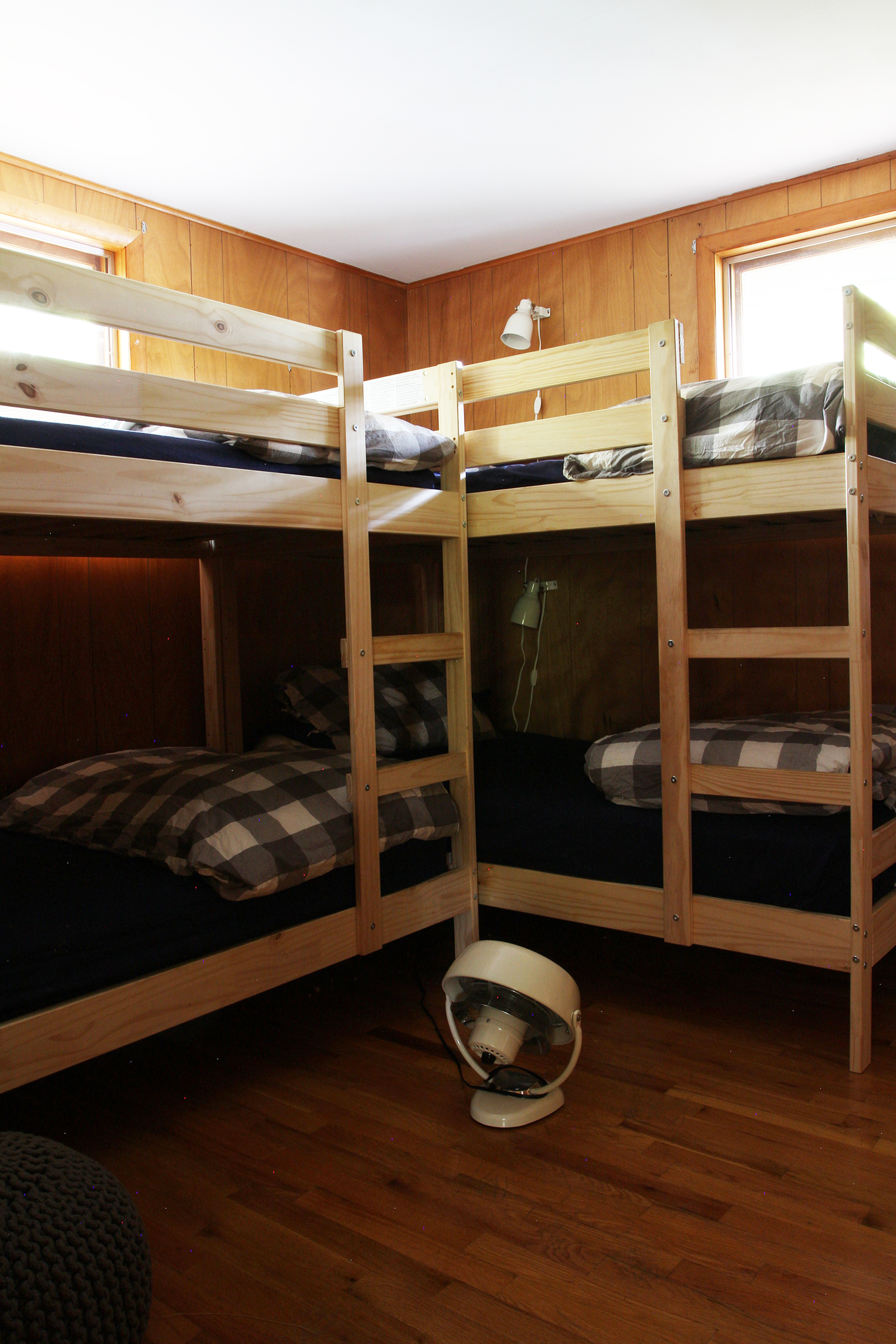 Design Plans for a Cabin Bunkroom | Deuce Cities Henhouse