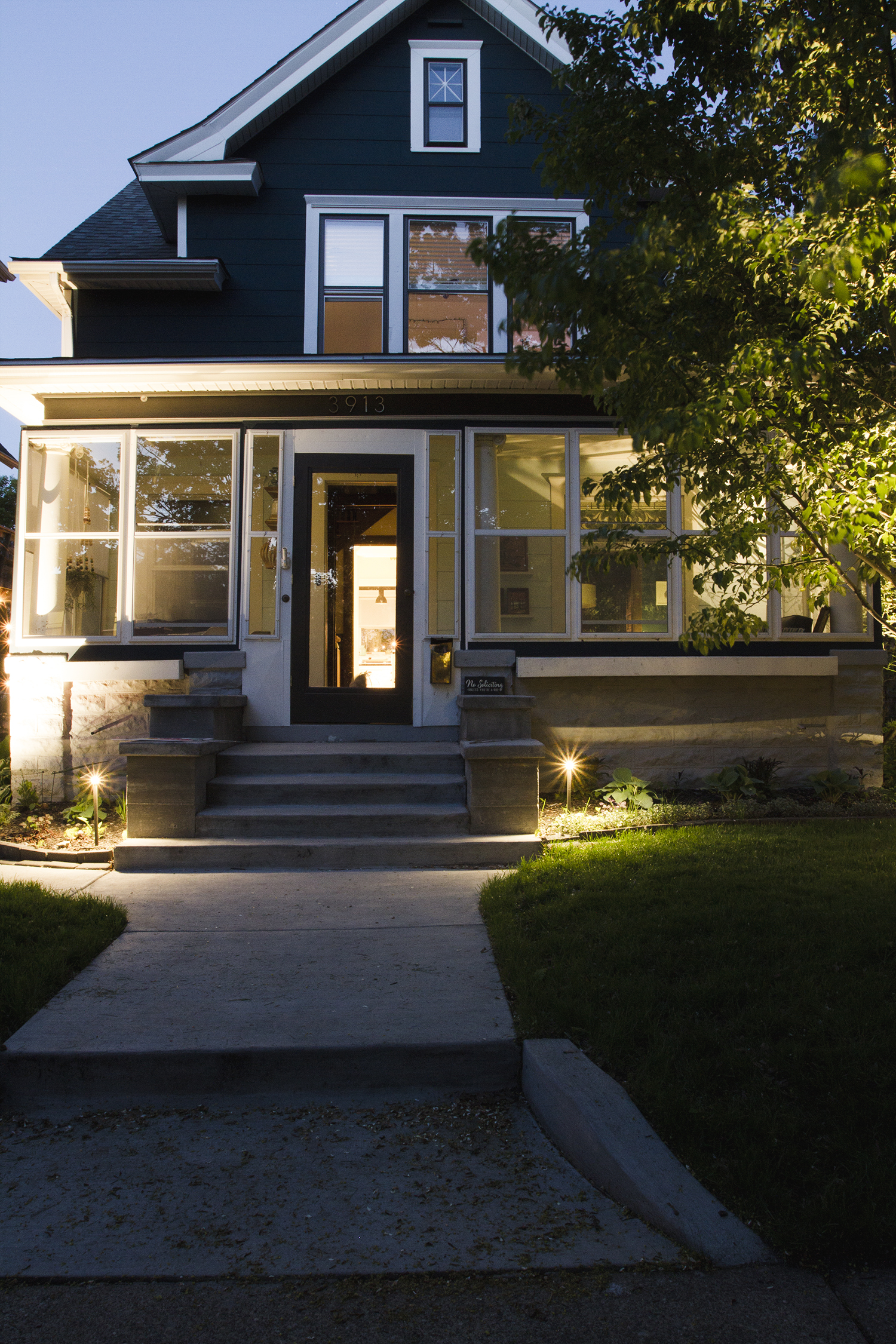 Easy to Install Low Voltage Outdoor Lighting