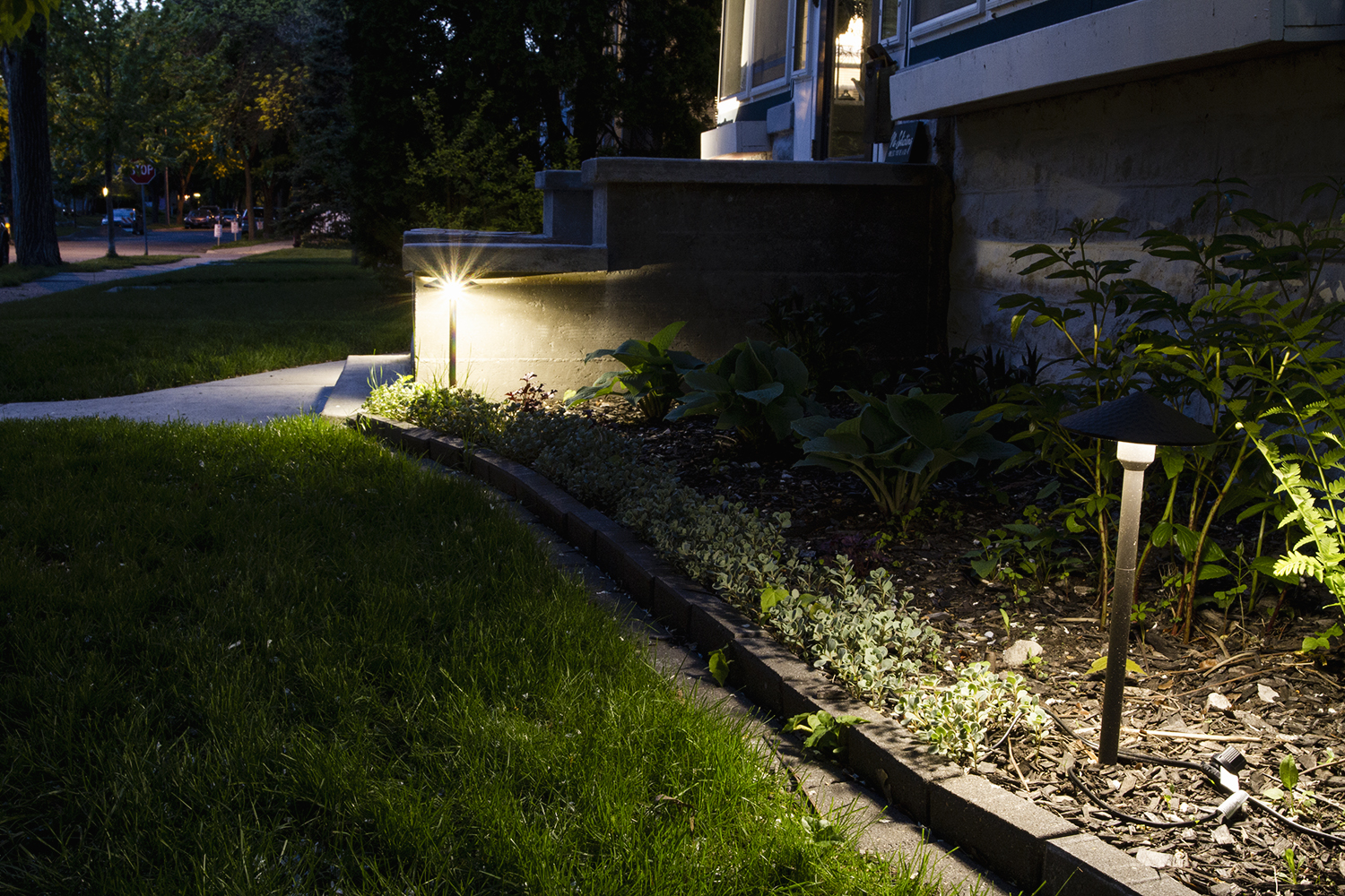 Easy to Install Low Voltage Outdoor Lighting