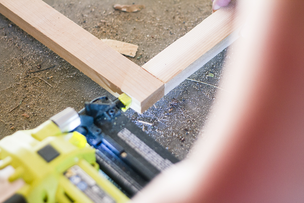 Make this DIY Starburst Trellis