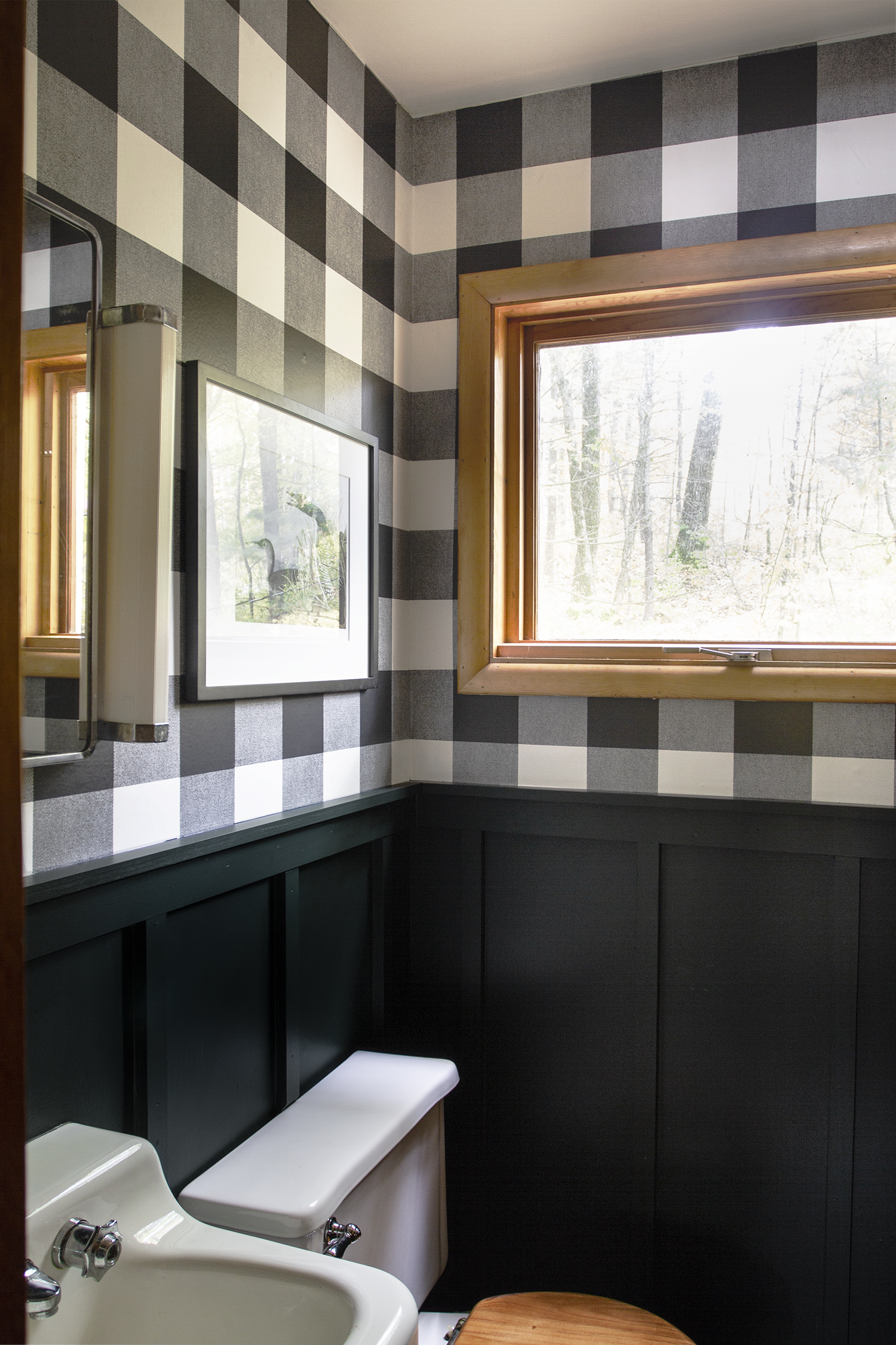 Transforming a tiny Cabin Bathroom | Deuce Cities Henhouse