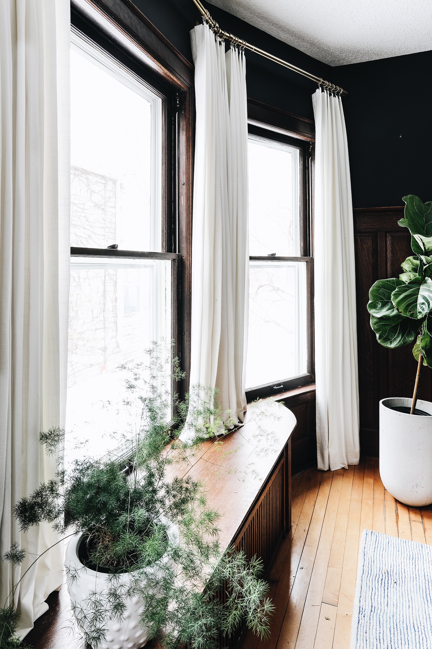 How to Hang Curtains from the Ceiling: 14 Steps (with Pictures)