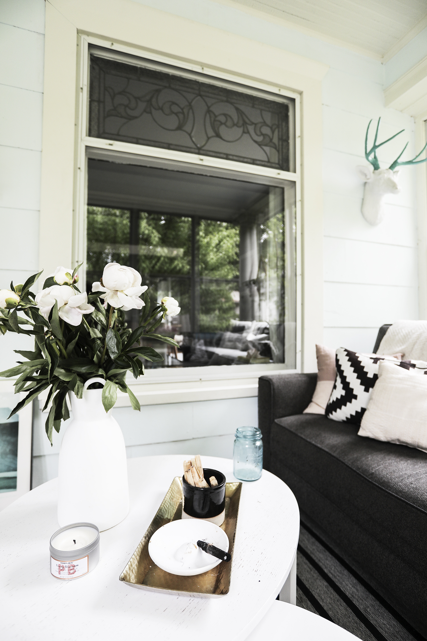 Front Porch Reveal | Deuce Cities Henhouse