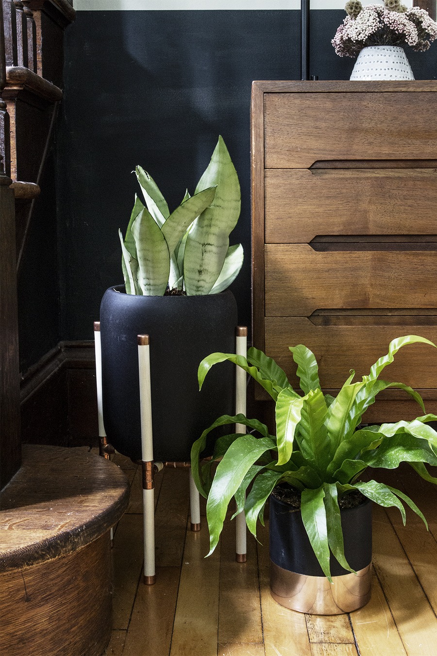 DIY Minimalist Copper and Wood Dowel Plant Stand