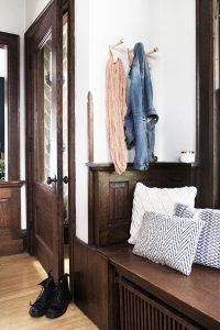 Entryway : Coat Hooks