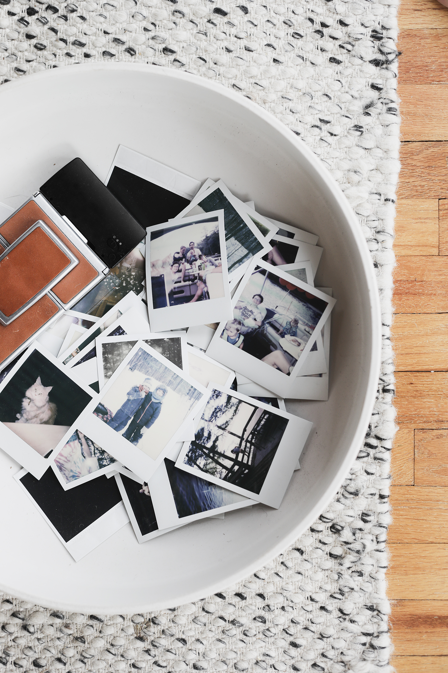 Polaroid Memories & Guest Book