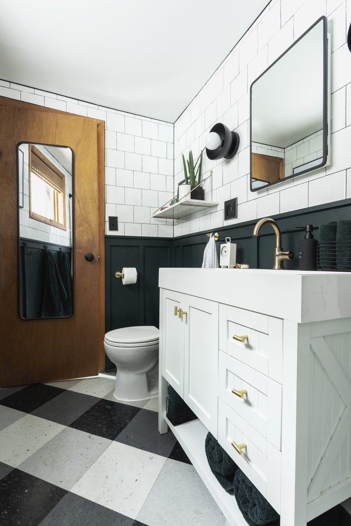 Reveal : Modern Cabin Bathroom Remodel